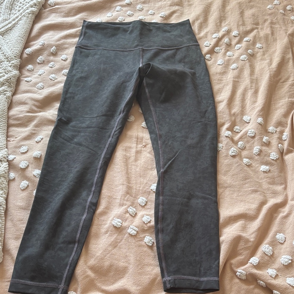 Lululemon Wunder Train 25 in in Grey Marbled Pattern
